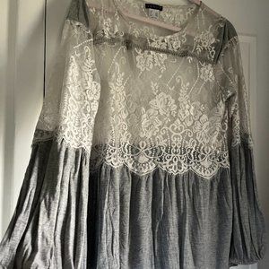 FREE SHIPPING; Lace and gray GORGEOUS top;